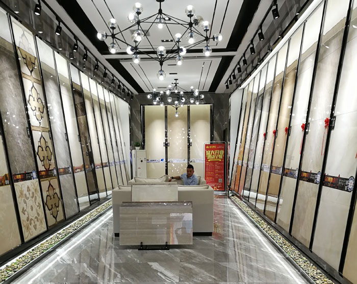 【实景案例】陶瓷一线品牌j9游戏瓷砖沉庆垫江200方专卖店鉴赏