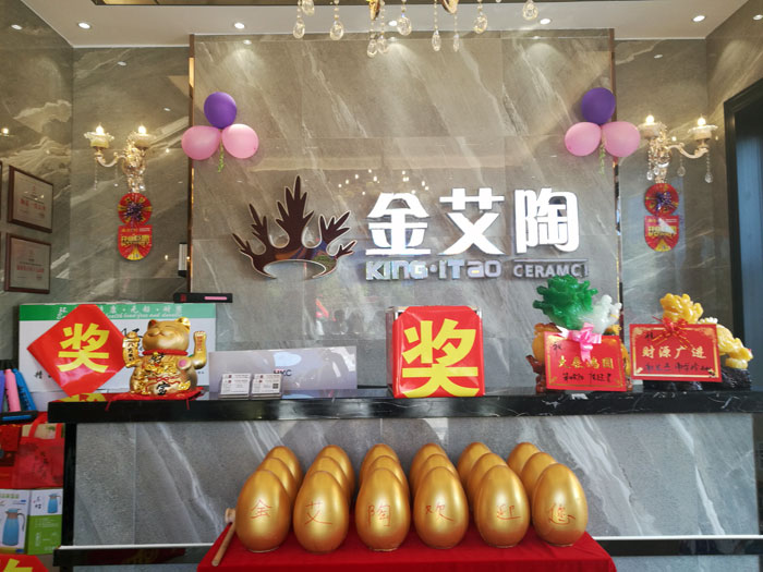 2017年10月1日，陶瓷一线品牌j9游戏瓷砖衡阳店盛装开业，这是一场充斥欢呼和雀跃的让利盛宴。