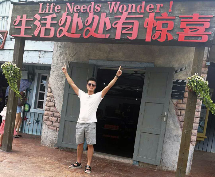 身为年轻一代的90后，但他看起来却比同龄人多了那份沉稳，他就是本次专访的新闻人物——湖南岳阳总代理秦志雄。